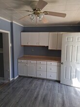 2210 Marshall St in Mcmechen, WV - Foto de edificio - Building Photo