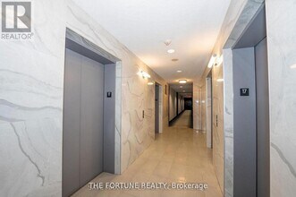 103 The Queensway in Toronto, ON - Building Photo - Building Photo