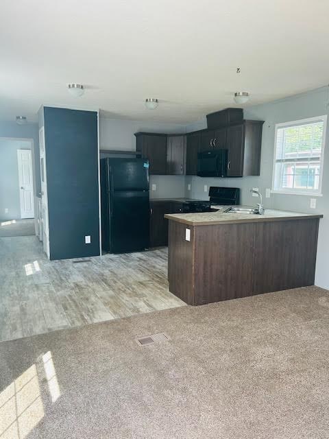 17 E Manor St in Oxford, MI - Building Photo - Building Photo