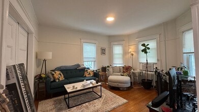 66 Hall Ave in Somerville, MA - Building Photo - Building Photo