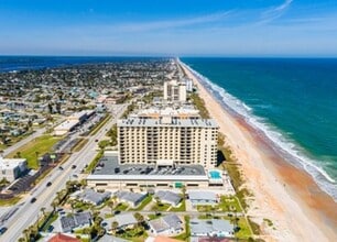 1415 Ocean Shore Blvd, Unit 1102 in Ormond Beach, FL - Foto de edificio - Building Photo