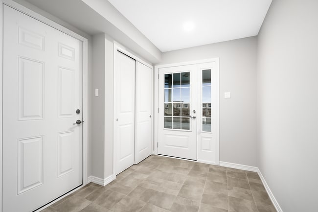 334 Mountain Sorrel Way in Ottawa, ON - Building Photo - Building Photo
