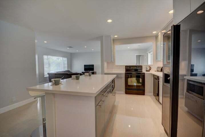 3911 NW 4th Ct in Boca Raton, FL - Building Photo