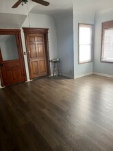 644 St Charles St in Elgin, IL - Foto de edificio - Building Photo