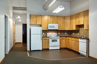 Grand Boulevard Lofts in Kansas City, MO - Building Photo