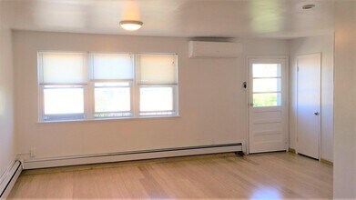 2128 E 70th St in Brooklyn, NY - Foto de edificio - Building Photo