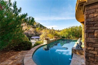 15 Vía Lido in Henderson, NV - Building Photo - Building Photo