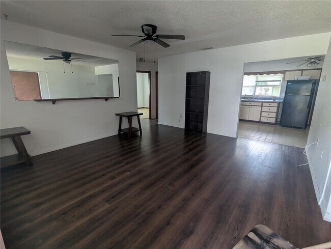 6206 Tennessee Ave in New Port Richey, FL - Building Photo - Building Photo
