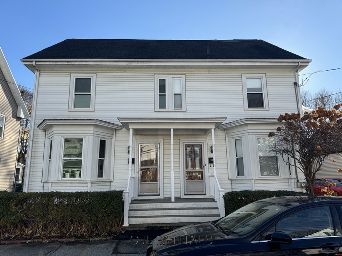 24 Chestnut St in Woburn, MA - Building Photo