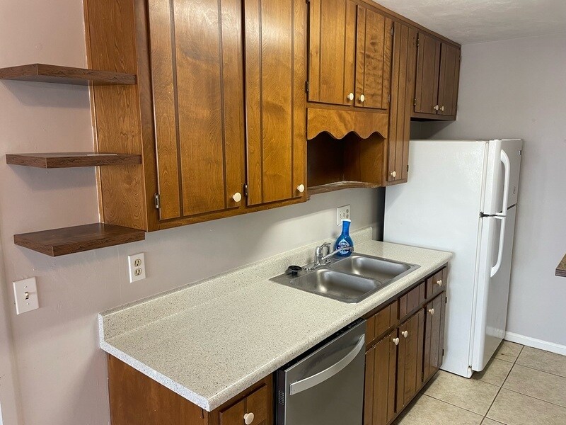1934 Fleischmann Rd in Tallahassee, FL - Building Photo