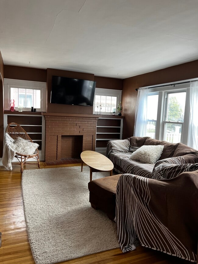64 Cunard Rd, Unit upper in Buffalo, NY - Building Photo - Building Photo