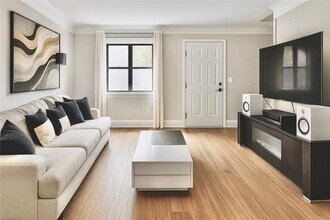 1101 Magical Way in Sugar Hill, GA - Building Photo - Building Photo