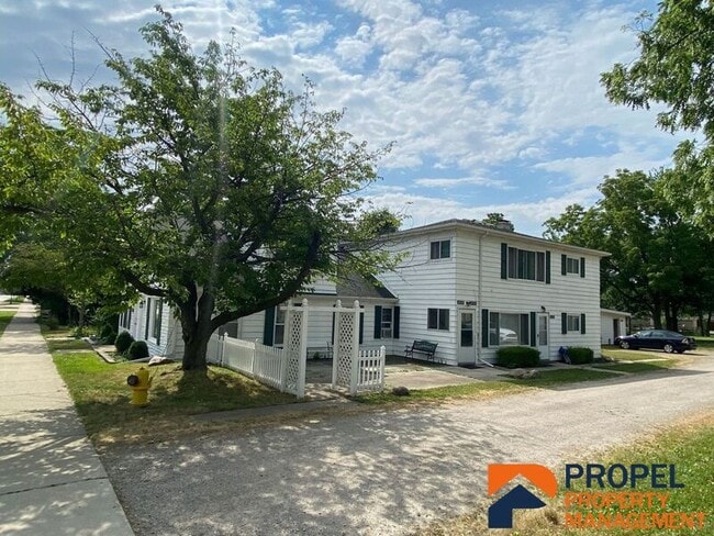 property at 8141 Macomb St