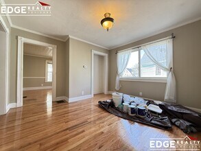 9 Pennsylvania Ave in Newton, MA - Foto de edificio - Building Photo