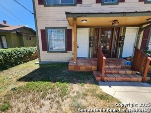 632 Rigsby Ave in San Antonio, TX - Building Photo