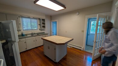 27 Hazard St in Coventry, RI - Building Photo - Building Photo