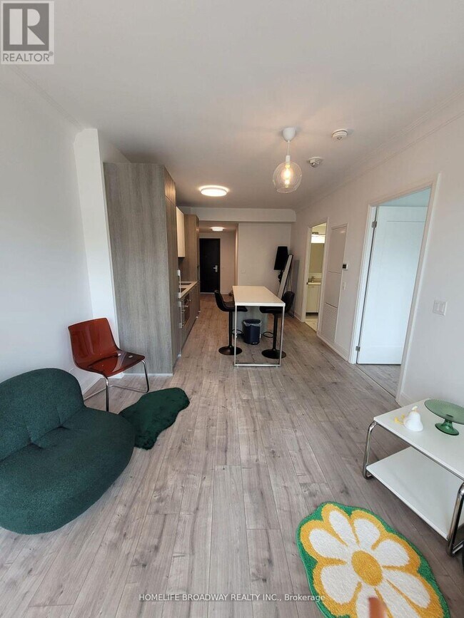 18 Water Walk Dr in Markham, ON - Building Photo - Building Photo