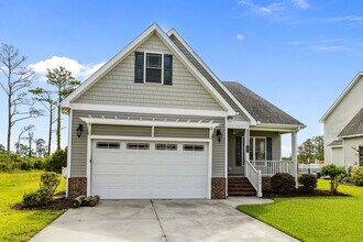 1206 Hidden Cv Ave in Morehead City, NC - Building Photo - Building Photo