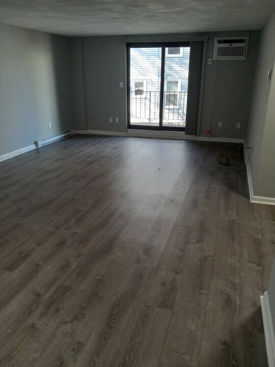 566 Washington St in Boston, MA - Building Photo