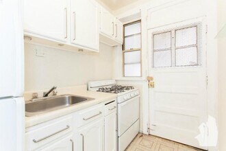 626 W Barry Ave in Chicago, IL - Building Photo - Building Photo
