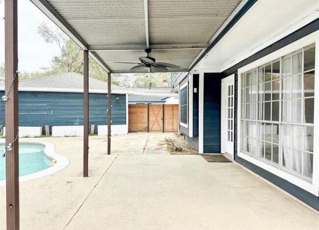 property at 20211 Salzburg Ln