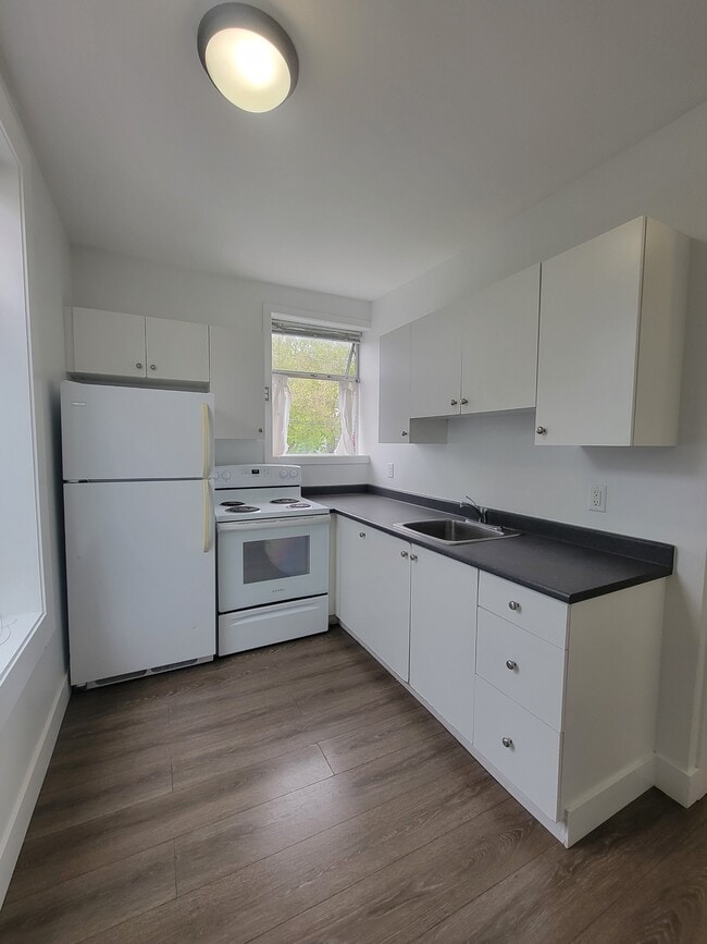 1-9341 Nowell St in Chilliwack, BC - Building Photo - Building Photo