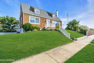 411 Ocean Ave N in Sea Girt, NJ - Building Photo - Building Photo