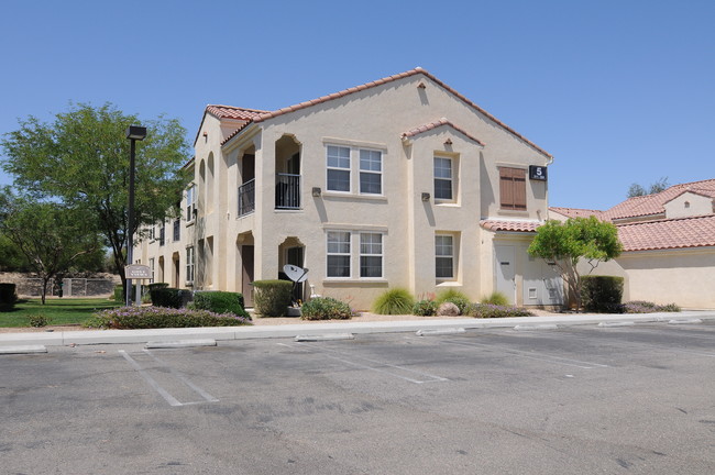 Bldg G in La Quinta, CA - Foto de edificio - Building Photo