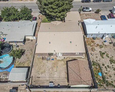 2214 S Missouri St in Pecos, TX - Building Photo - Building Photo