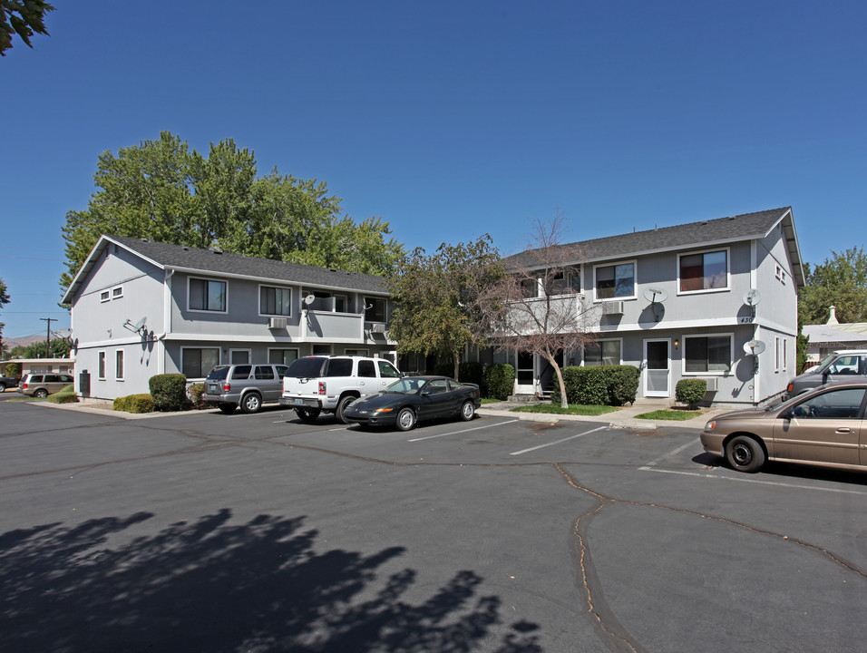 400-430 15th St in Sparks, NV - Building Photo