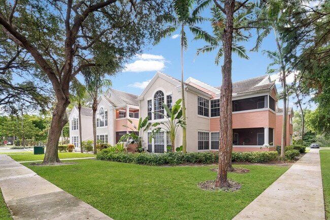 1055 Crystal Way in Delray Beach, FL - Building Photo - Building Photo