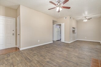 3643 W Northgate Dr in Irving, TX - Building Photo - Building Photo