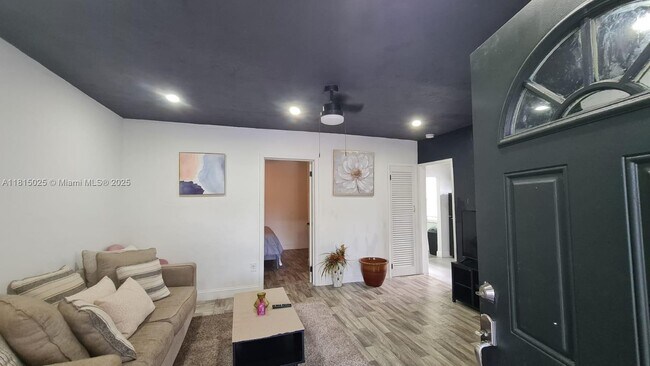 88 NE 68th Terrace in Miami, FL - Foto de edificio - Building Photo