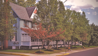 37A Maple Ave, Unit Apt 37A in Hatfield, PA - Building Photo