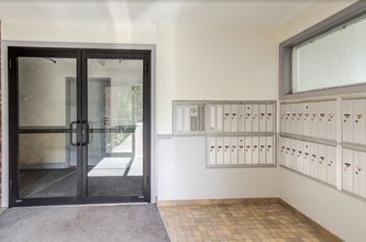 Crestview Apartments in West Haven, CT - Building Photo - Building Photo