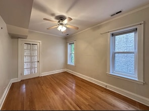 2619 W Greenleaf Ave in Chicago, IL - Building Photo - Building Photo