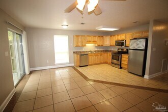 6248 Hamilton Bridge Rd in Milton, FL - Building Photo - Building Photo