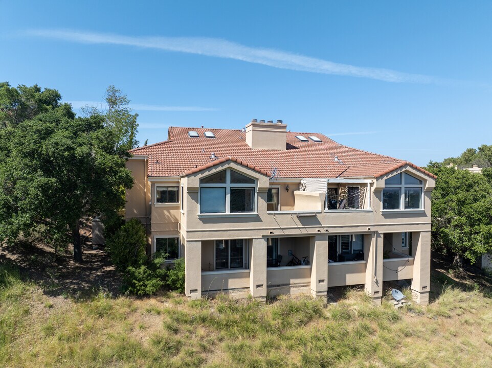 1 Geranium Ln in San Carlos, CA - Building Photo