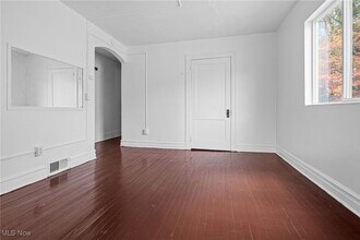 740 Fern St-Unit -3 in Akron, OH - Building Photo - Building Photo