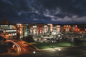 Marketplace in Lansing, MI - Building Photo - Building Photo