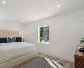 15 Oviedo Ave in Coral Gables, FL - Foto de edificio - Building Photo