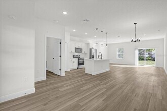15315 SW 52nd Cir in Ocala, FL - Foto de edificio - Building Photo