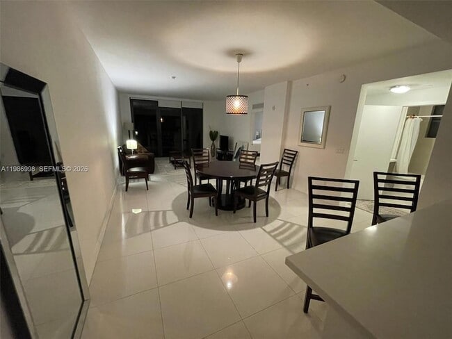 1120 98th St, Unit 204 in Bay Harbor Islands, FL - Building Photo - Building Photo