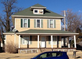 314 W 3rd St Apartments