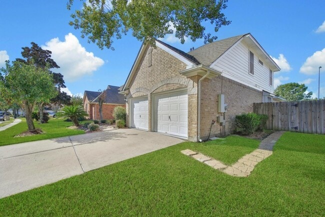 522 Jay's Ln in Stafford, TX - Building Photo - Building Photo