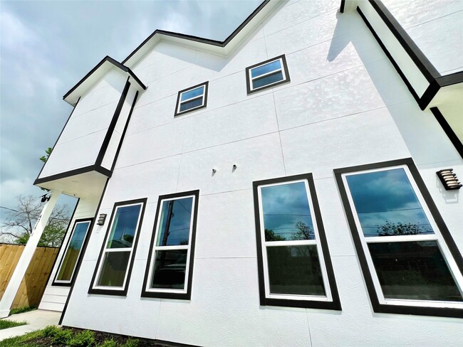 property at 5642 Hirondel