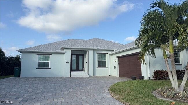 property at 131 S Bahama Ave