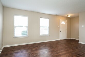 9307 Princeton Ct in Plainfield, IN - Building Photo - Building Photo
