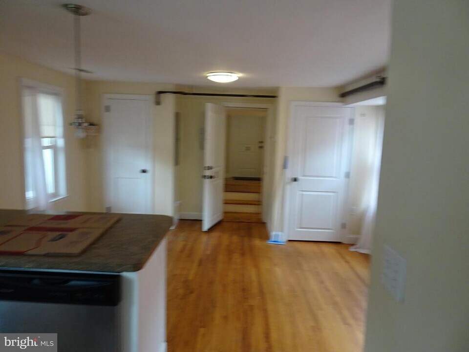 202 Delaware St, Unit 1 in New Castle, DE - Building Photo