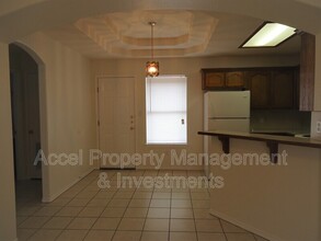 1803 S Ironwood St-Unit -Apt #4 in Pharr, TX - Building Photo - Building Photo